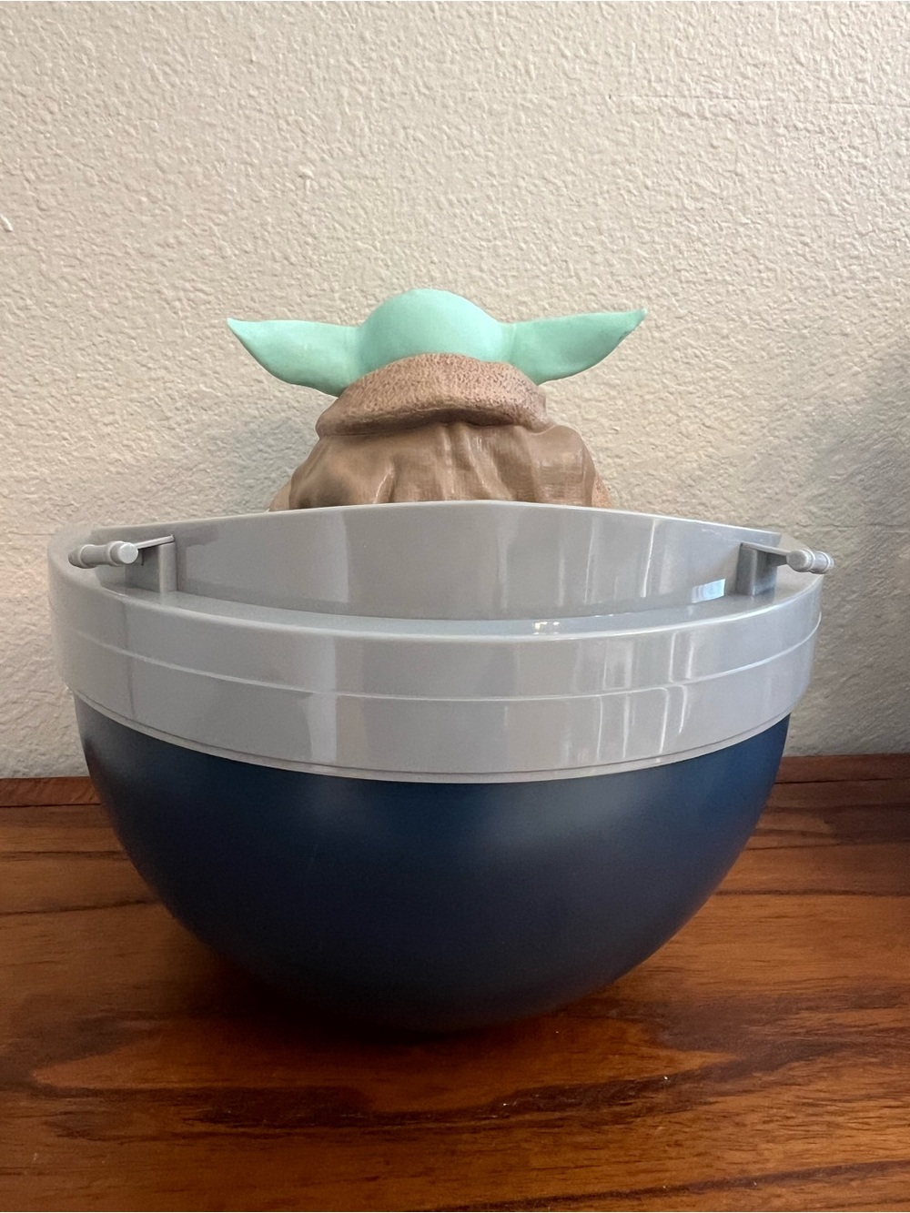 Mandalorian & Grogu Hover Pram Popcorn Bucket, Topper Cup, "This is The Way" Tin - Picture 5 of 16